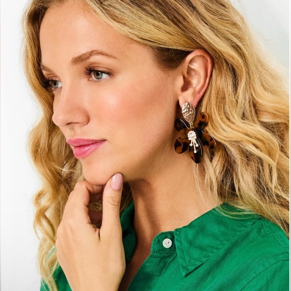 Lilly Pulitzer Tortoiseshell In A Flutter Earrings - Picture 3 of 6